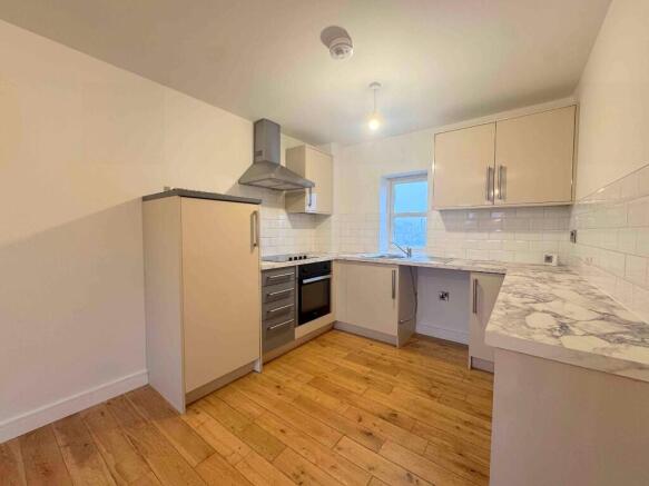 2 bed Apartment for sale Image 7