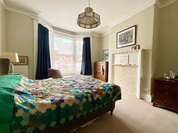 5 bed Terraced for sale Image 8