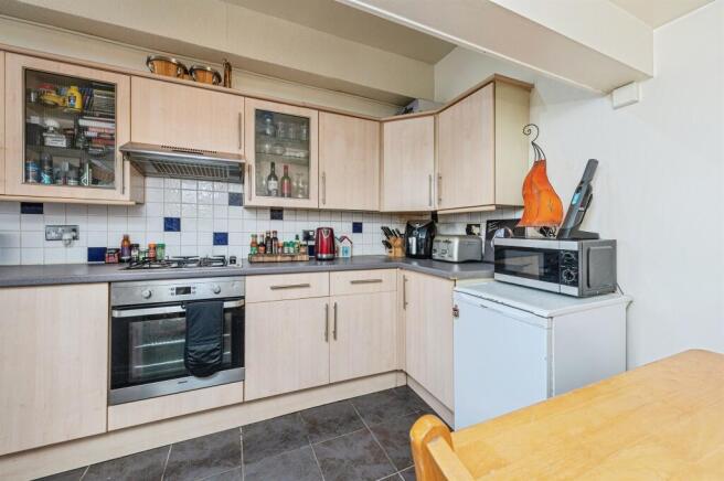 2 bed End of Terrace for sale Image 5