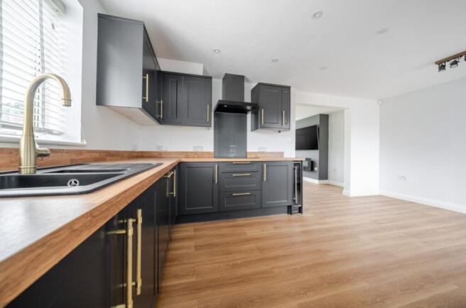 EweMove Harrogate Kitchen Diner