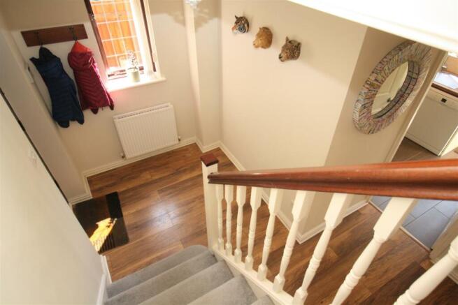 17 Longhedge entrance (2).JPG