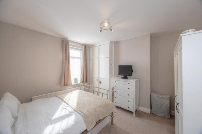 3 bed Terraced to rent Image 10