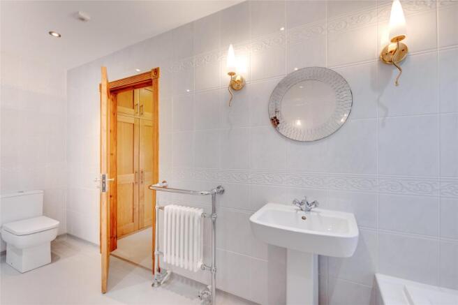En Suite Bathroom