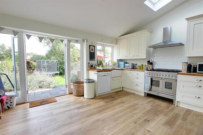 Kitchen.jpg