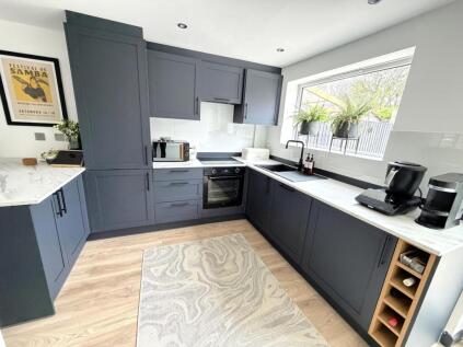 Kingsthorpe Avenue, Corby