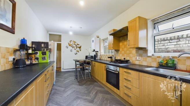 3 bed Terraced for sale Image 3