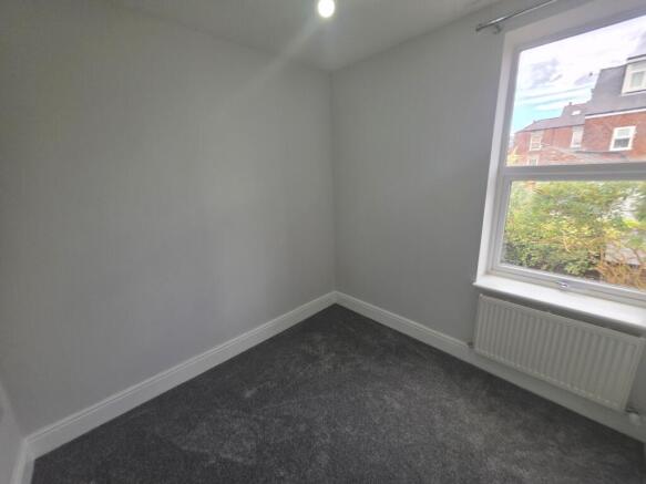 3 bed Terraced to rent Image 10