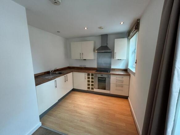 1 bed Flat for sale Image 5