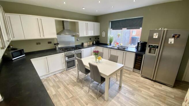 Additional Kitchen Image