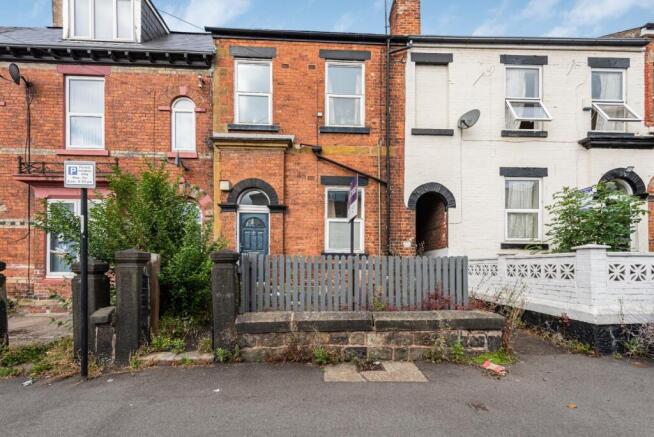4 bed Terraced for sale Image 7
