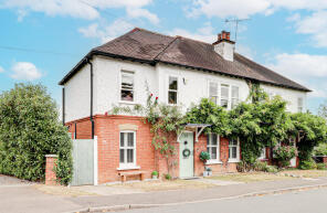 25, Moreton End Lane, Harpenden AL5 2EY