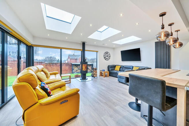 Open Plan Kitchen / Breakfast / Family Room