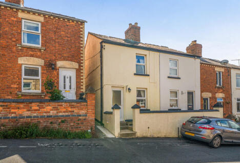 Springfield Road, Cashes Green, Stroud, Gloucestershire, GL5