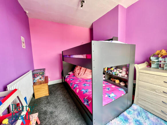 3 bed Terraced for sale Image 7