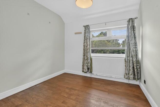 4 bed Semi-Detached for sale Image 9
