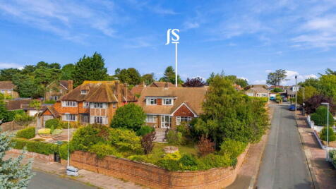 Highlands Close, High Salvington, Worthing BN13 3AH