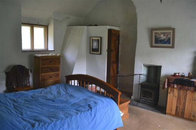 Front Bedroom 4