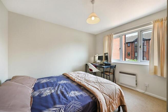 Bedroom 1.jpg