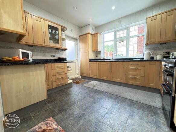 Worlds End Road, Handsworth Wood, Birmingham photo 5