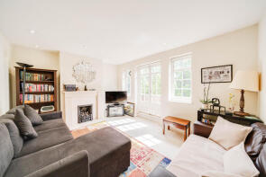 Flat 67, Lyttelton Court, Lyttelton Road, Hampstead Garden Suburb, London N2 0ED