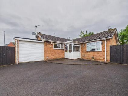 Sutton Close, Hinckley, LE10