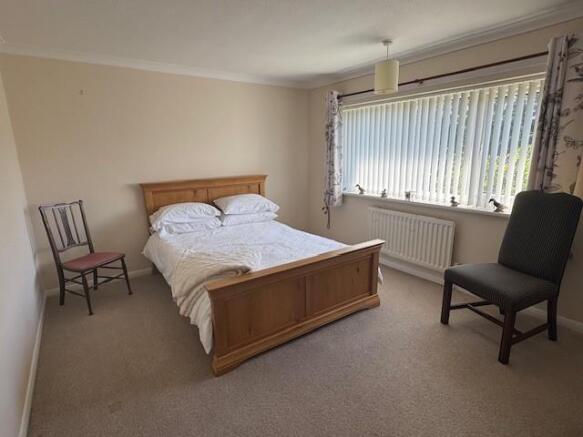 bed 2.jpg
