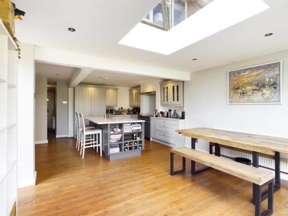 Kitchen/Dining Room