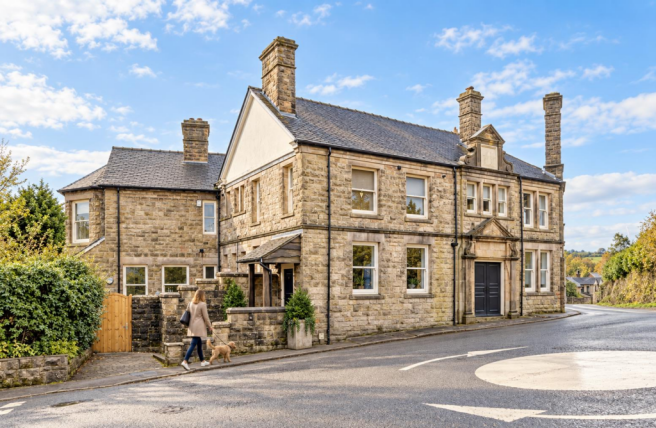 Lakeland Lodge