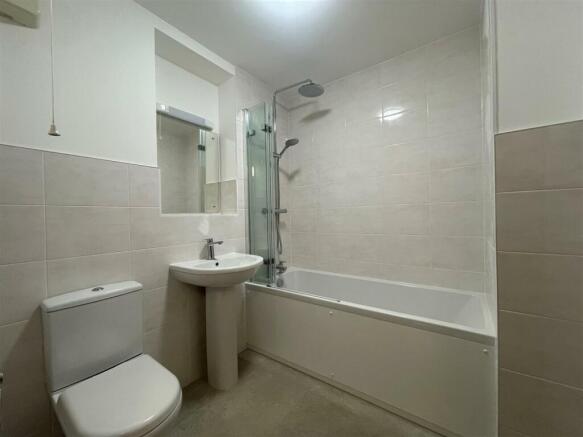 Bathroom.jpg