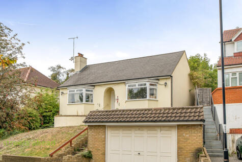 The Grove, Coulsdon, CR5