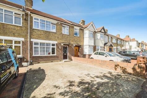 Winstead Gardens, Dagenham, Essex, RM10