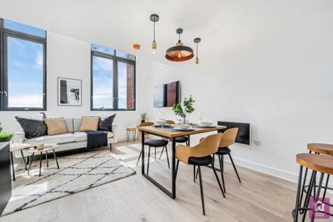 Sky Gardens, 7 Spinners Way, Castlefield, Manchester City Centre, M15