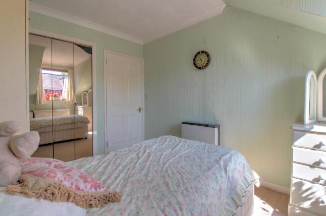 Bed1b