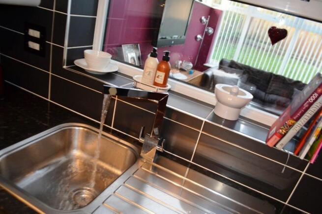 Kitchen Sink S66 1WY