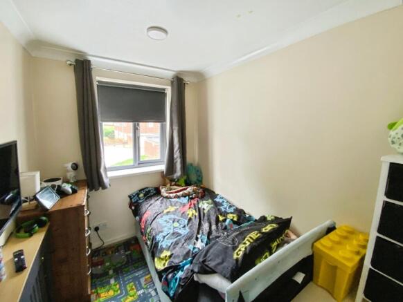 3 bed Terraced for sale Image 8