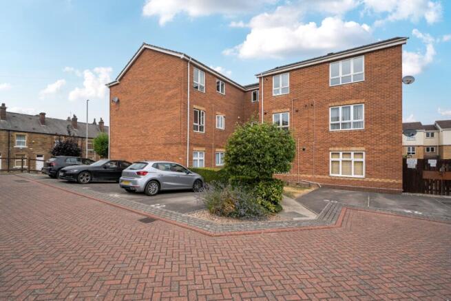 2 bed Flat for sale Image 10