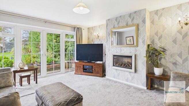 CAM05325G0-PR0153...