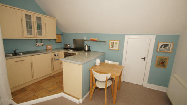 Kitchen/Dining Area