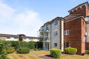 21, Robinswood Court, Rusper Road, Horsham RH12 4YS