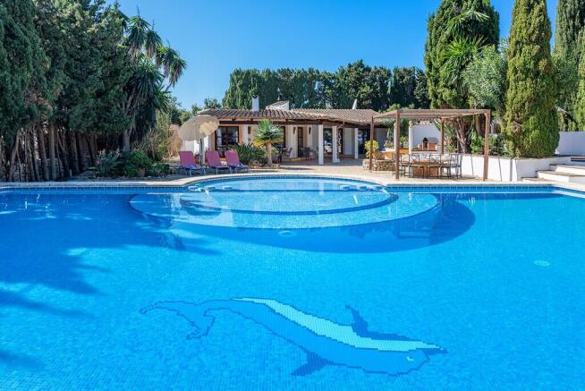 Exterior and pool