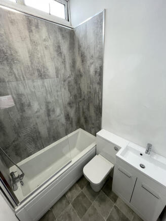 2 bed Apartment to rent Image 6