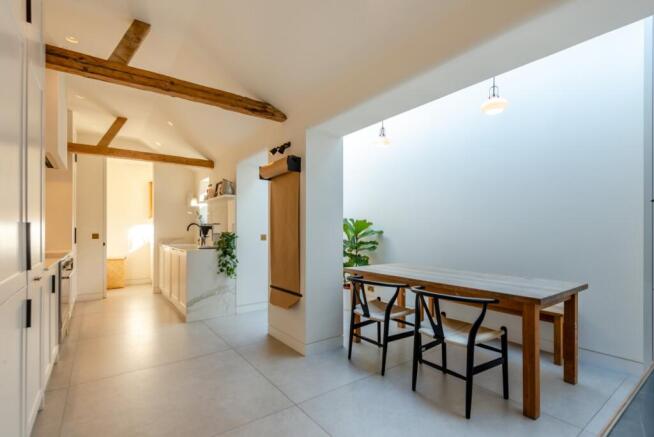 Kitchen/Dining