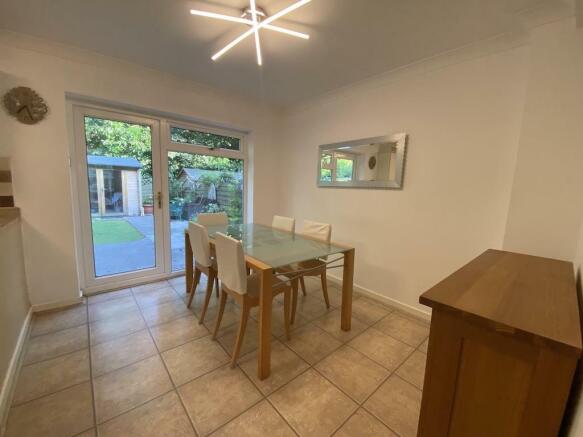 9 - Dining area.jpg