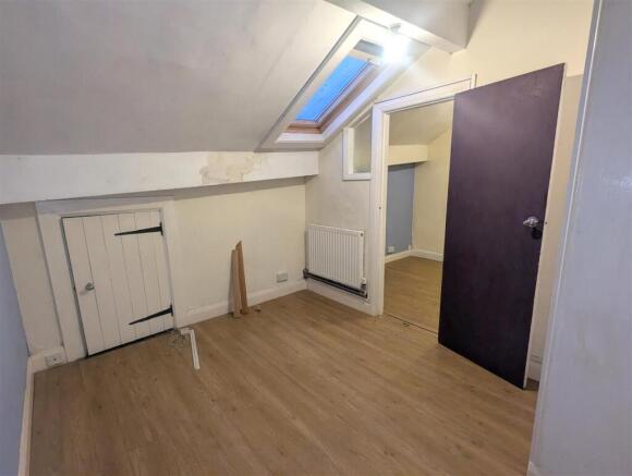 2 bed House for sale Image 9