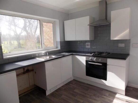 Kitchen 1.JPG