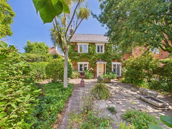 Wisteria Cottage