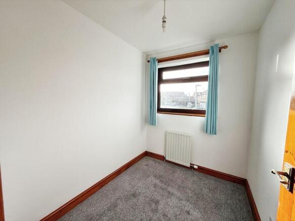 c39eb54a-bedroom