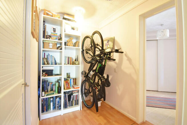 Photo 9