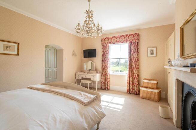 Main Bedroom 