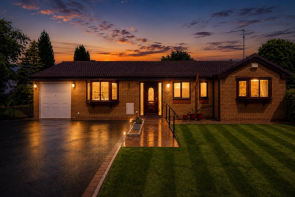 15, Upper Passmonds Grove, Rochdale OL11 5AH